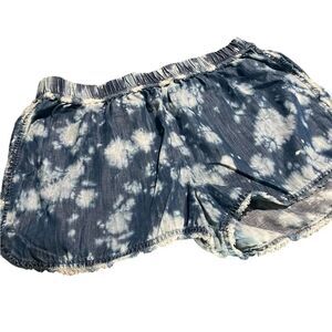 True Craft size XL shorts excellent condition see pics